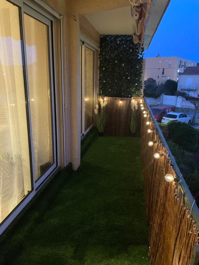 New Cosy Flat Saint Tropez Apartment Exterior photo